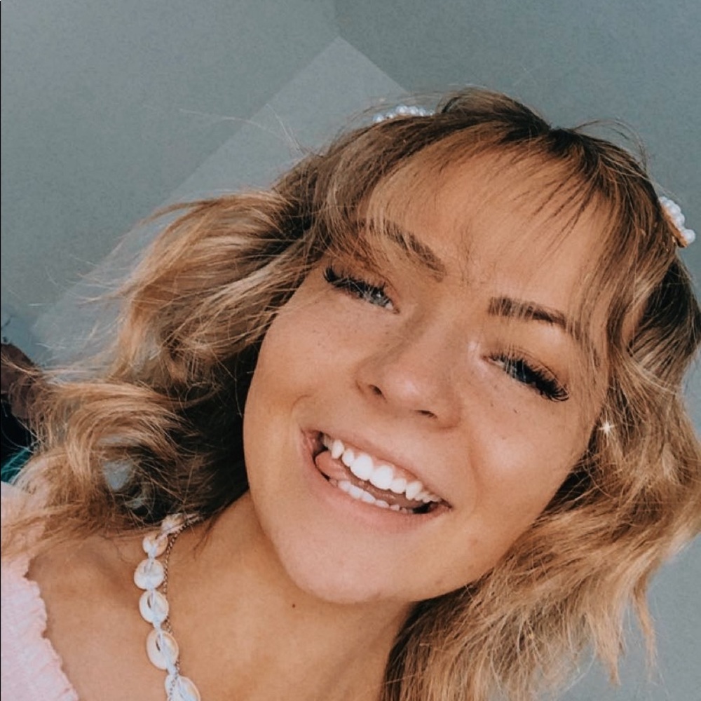 Meet your Posher, Jess